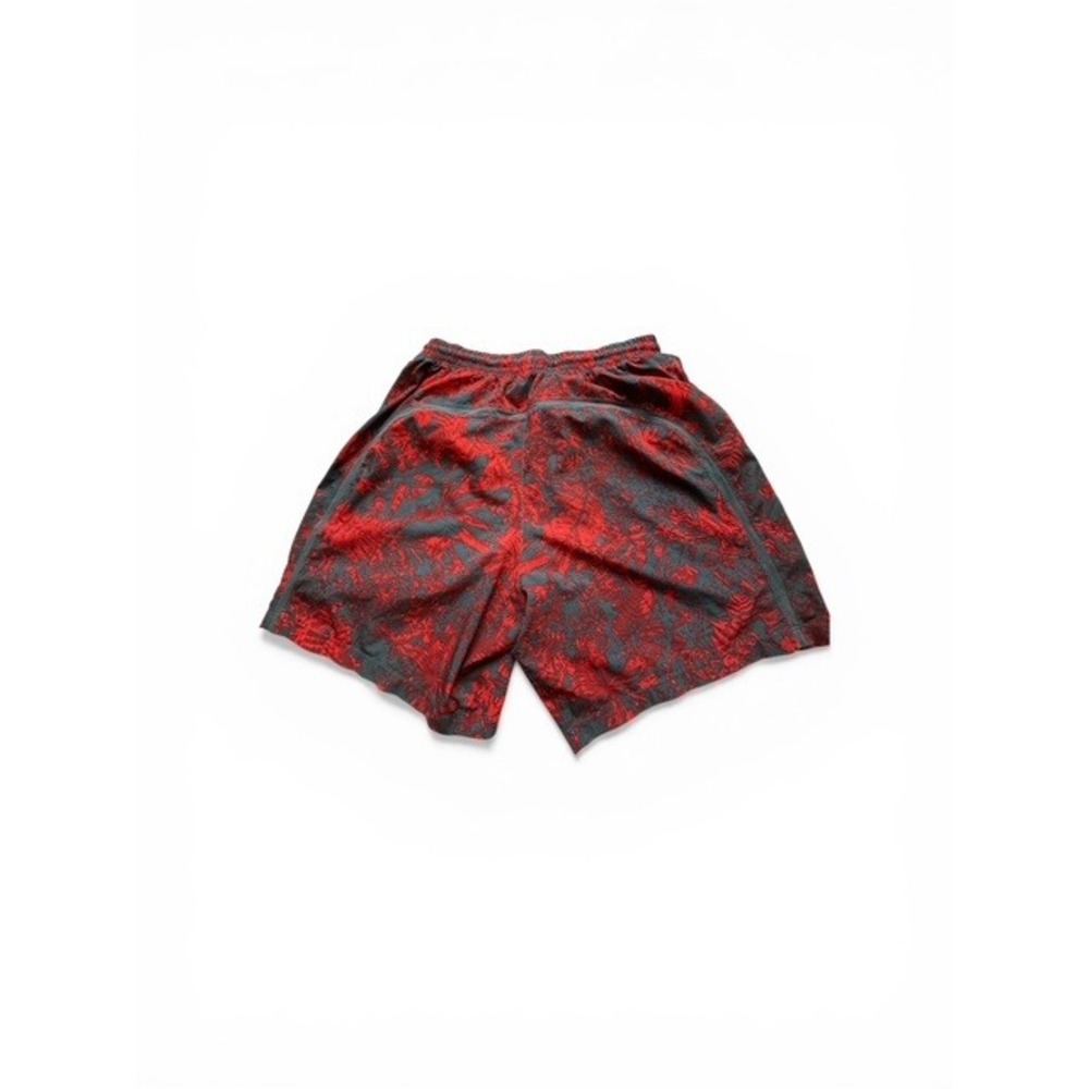 Lululemon Mens Athletic Shorts Red Charcoal Grey Abstract Floral Camo Print
